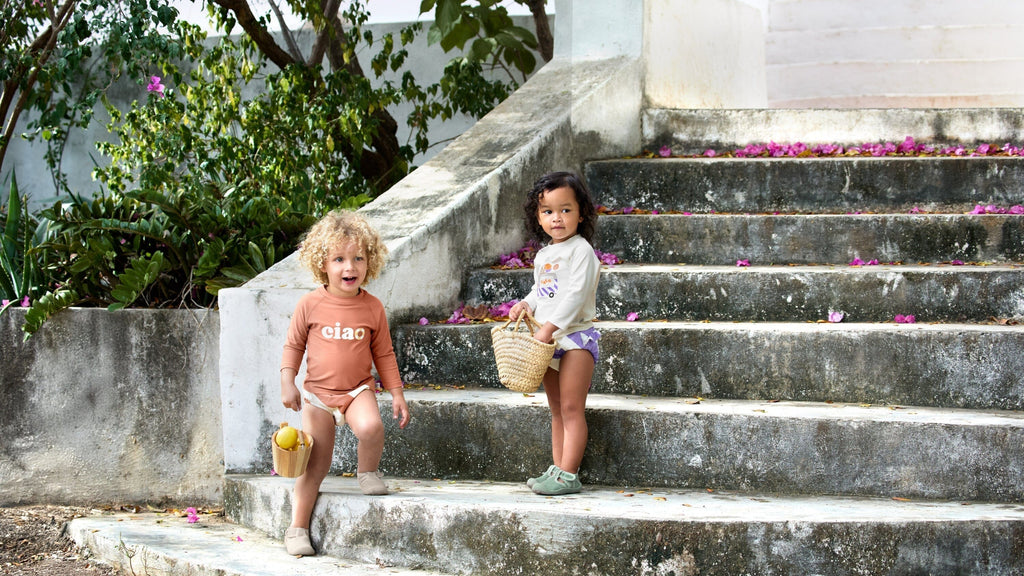 Soleil, mer, plage : été paré avec les enfants