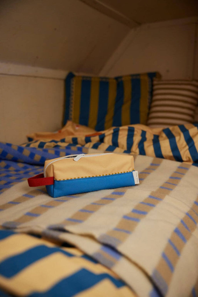 Pennenzak - Wonders Sandy yellow + Radar blue