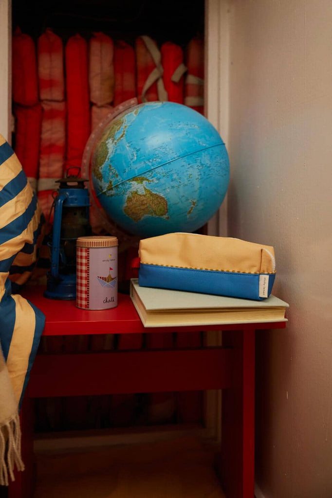 Pennenzak - Wonders Sandy yellow + Radar blue