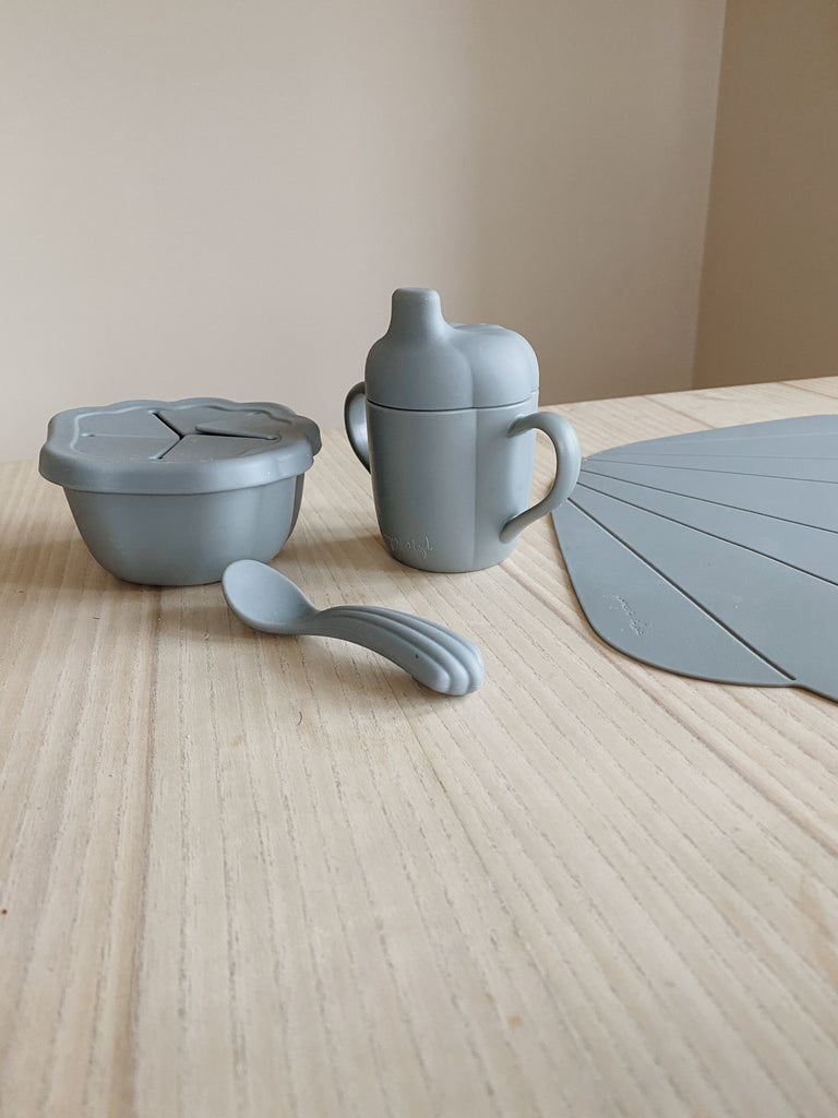 Service de vaisselle en silicone Clam - Light blue - Konges Slojd