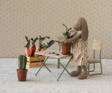 Miniatuurtuinset met tafel, bank en stoel
